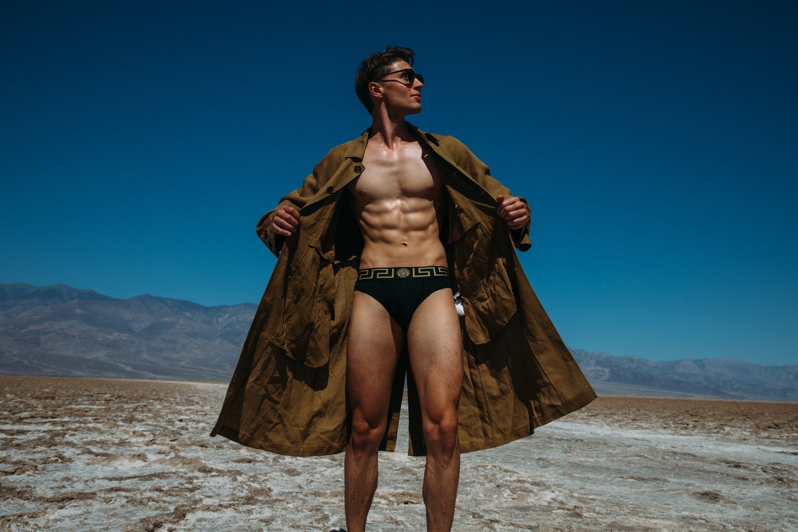 L'Officiel — California